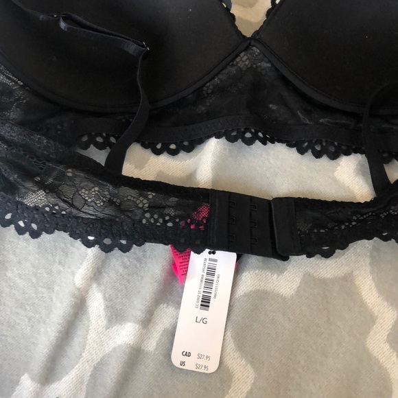 2 New Bras With Tags on! - Picture 4 of 7
